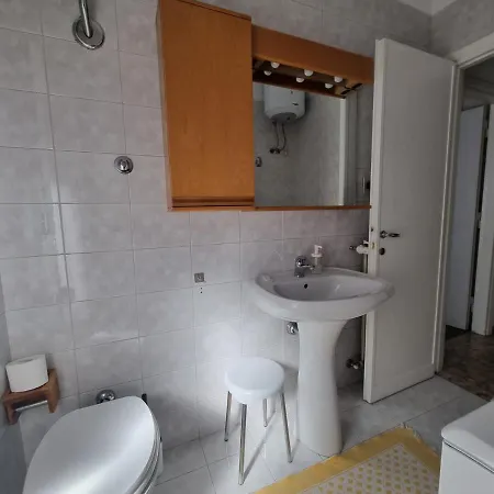 아파트 Ultimo Piano Con Parcheggio 트리에스테