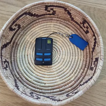 Ultimo Piano Con Parcheggio 아파트 *