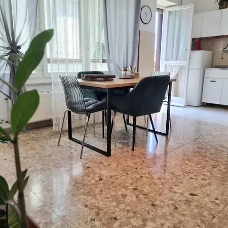 아파트 Ultimo Piano Con Parcheggio *